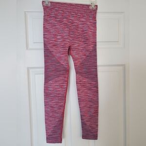 Aerie Chill Play Move Size Small Red and Blue Leggings